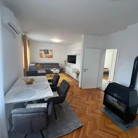 Nada Apartment *